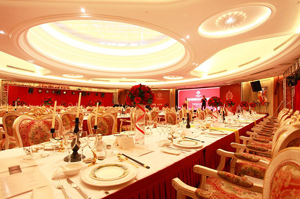 完美的舉辦一場有趣的年會策劃包含哪些內(nèi)容？